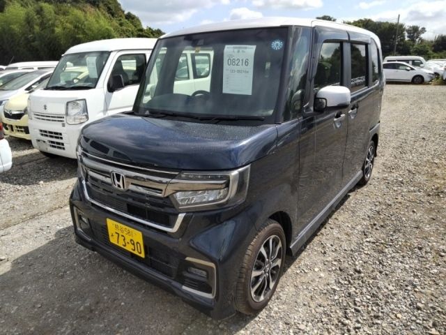 8216 Honda N box JF3 2022 г. (LUM Tokyo Nyusatsu)